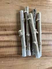 Yuca Cassava Stem Cuttings - Fresh Healthy Plant Cuttings with Rooting Hormone - Manihot esculenta