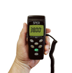 LED Light Meter with Color Temperature Compensation