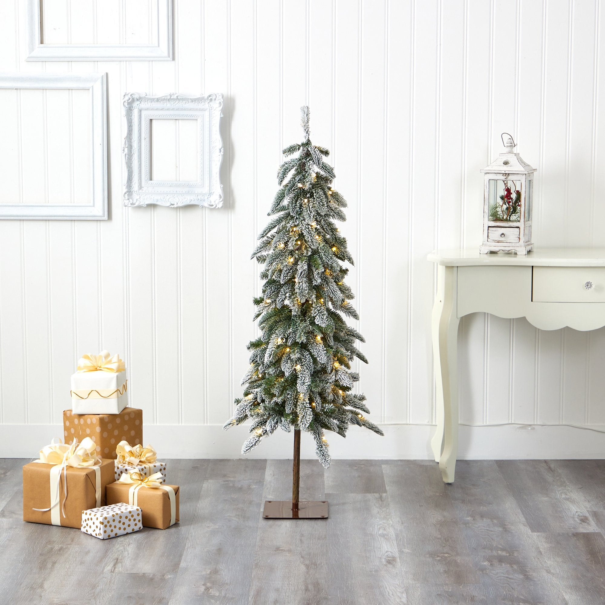 4.5’ Flocked Washington Alpine Artificial Christmas Tree with 100 White Warm LED Lights and 285 Bendable Branches