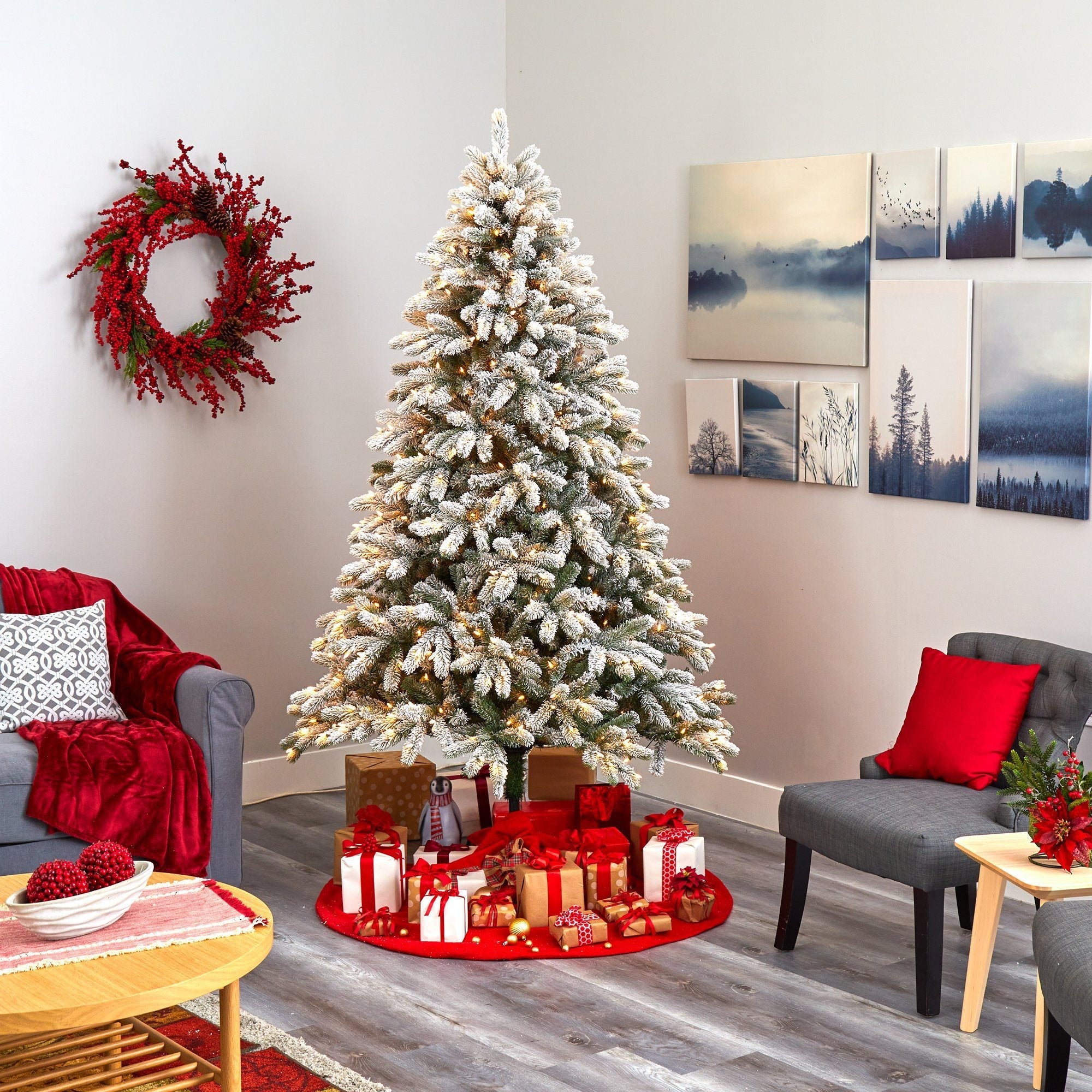 7.5’ Flocked South Carolina Spruce Artificial Christmas Tree with 600 Clear Lights and 1537 Bendable Branches