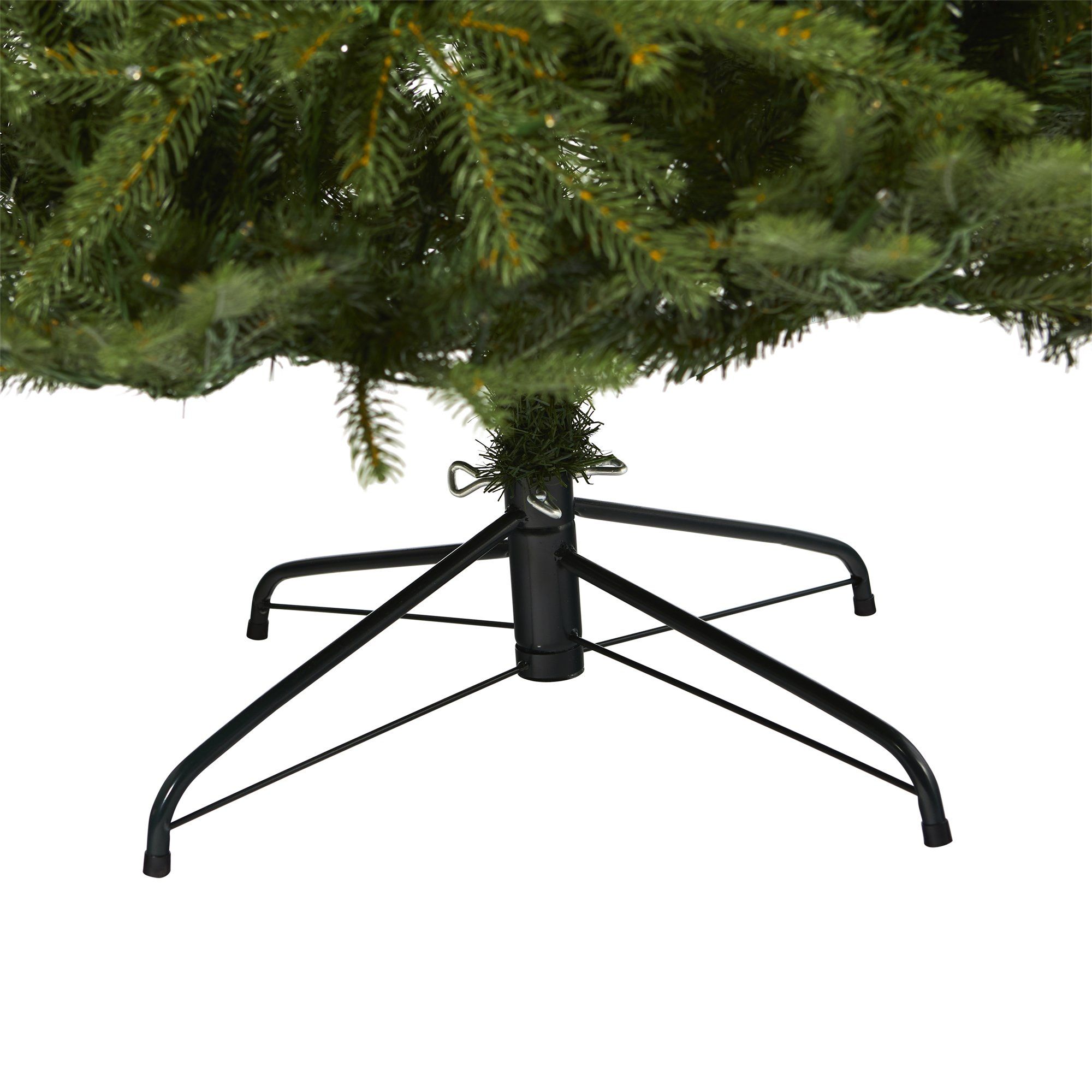 7.5’ Vancouver Fir “Natural Look” Artificial Christmas Tree with 600 Clear LED Lights and 2942 Bendable Branches