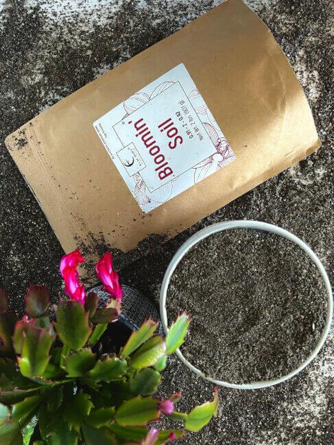 Bloomin' Soil Organic Flower Booster